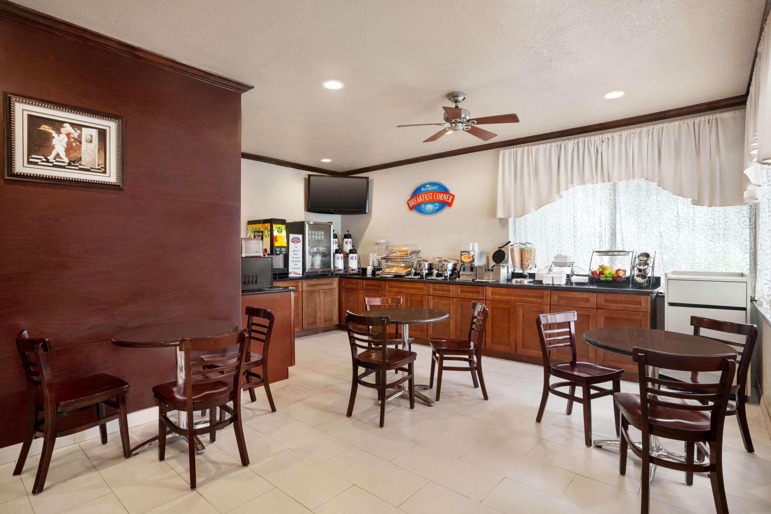 Baymont By Wyndham Clute Lake Jackson מראה חיצוני תמונה