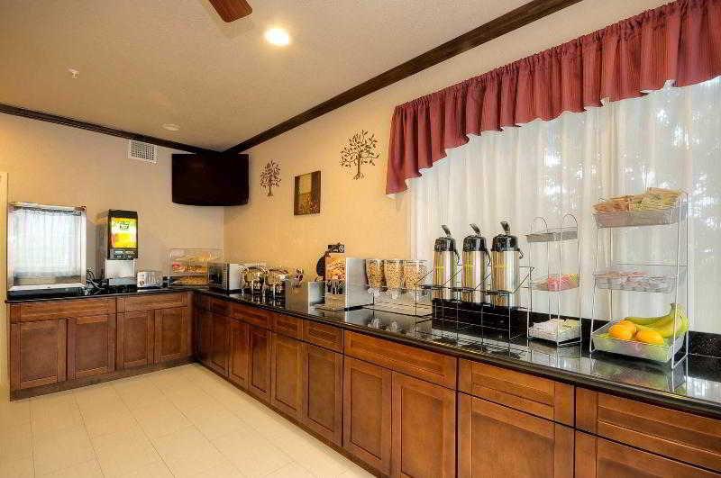 Baymont By Wyndham Clute Lake Jackson מסעדה תמונה